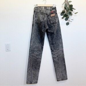Wrangler- Women’s Vintage Acid Wash Boot Cut Slim Straight Jeans